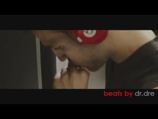 headphones beats by dr dre. neymar, gotze, van persie...