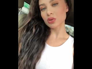 lana rhoades beautiful young sultry big-mouthed bitch in a car, sex star porn model big tits big ass